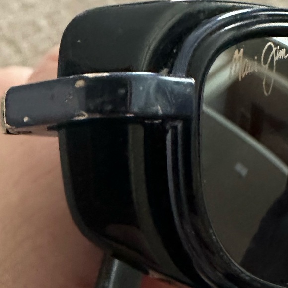 Maui Jim ‘Kapa’ Polarized Sunglasses - Picture 9 of 9